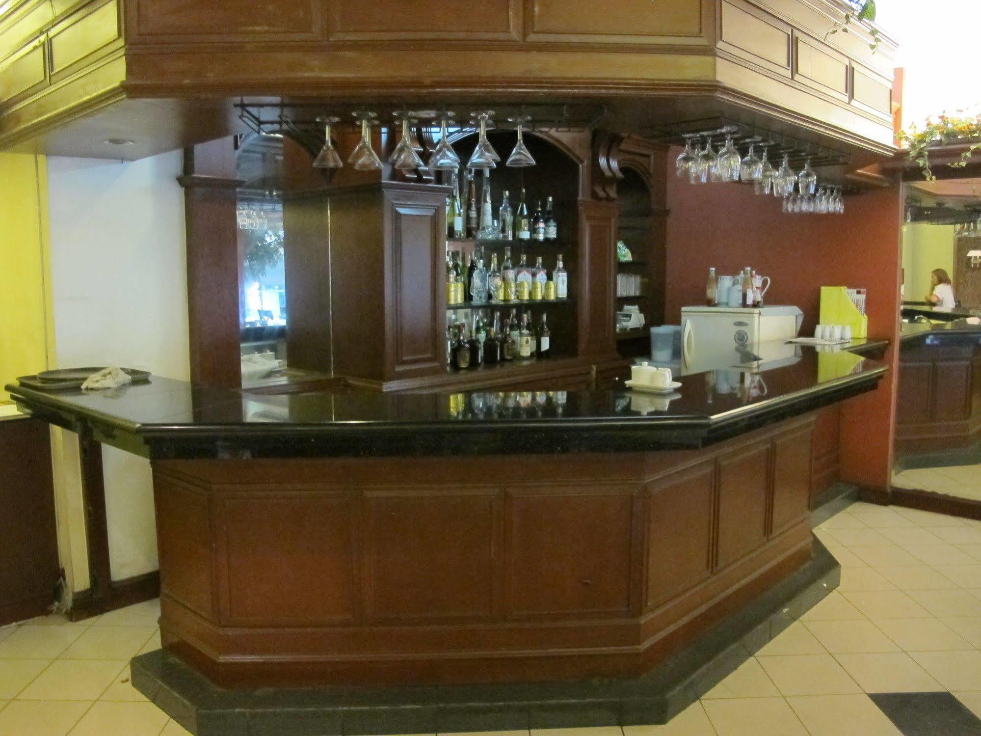 Mabini Mansion Hotel & Residential Suites Μανίλα Εξωτερικό φωτογραφία