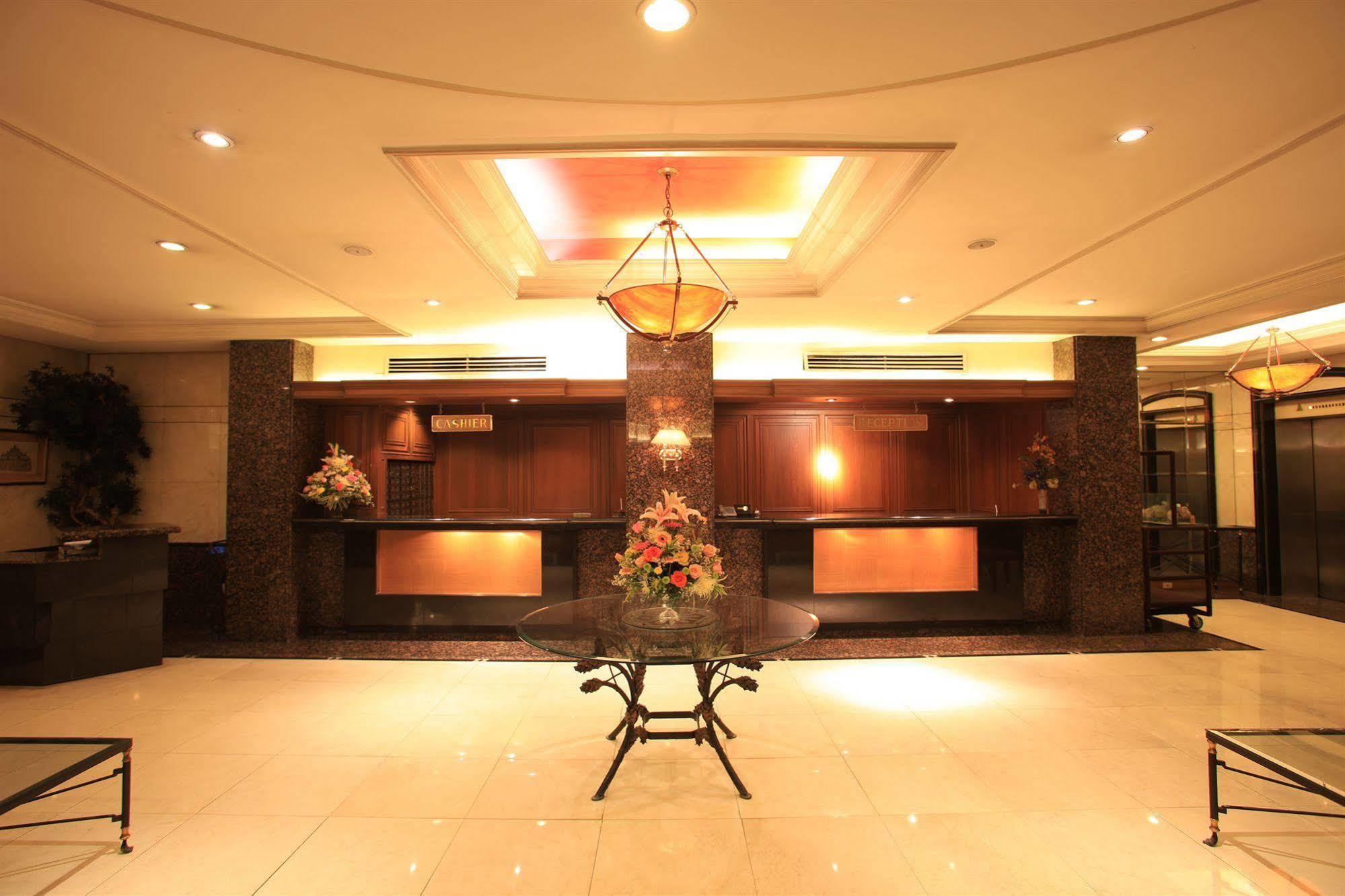 Mabini Mansion Hotel & Residential Suites Μανίλα Εξωτερικό φωτογραφία
